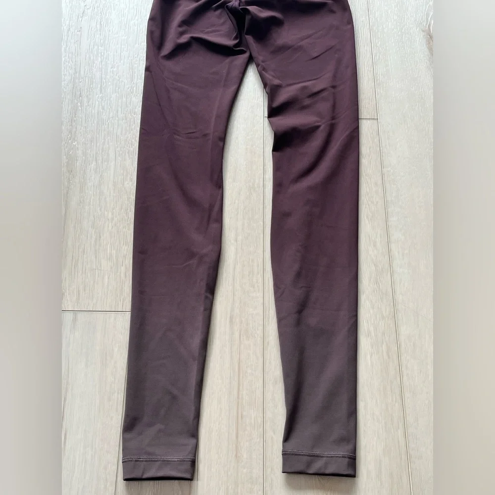 LULULEMON :: LEGGINGS